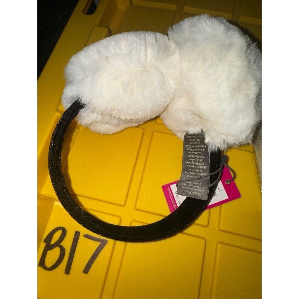 Vince Camuto ear muffs B20